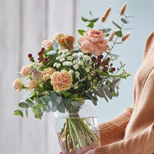 TRENDING AUTUMN VASE